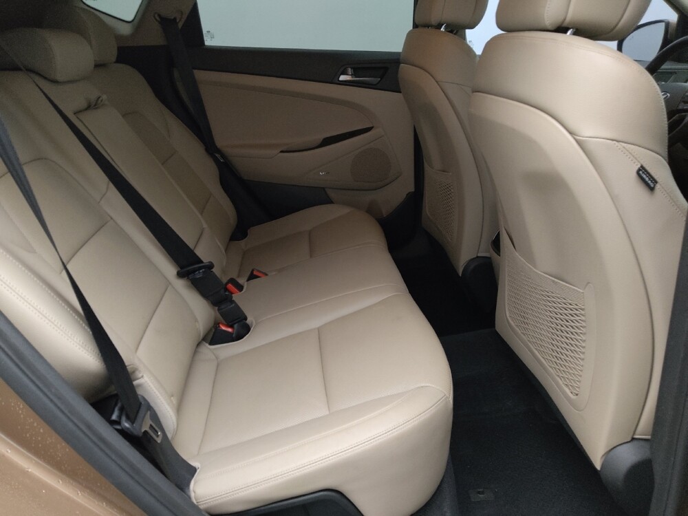 2017 Hyundai Tucson in Ocala, FL 34471 - 18125724 19