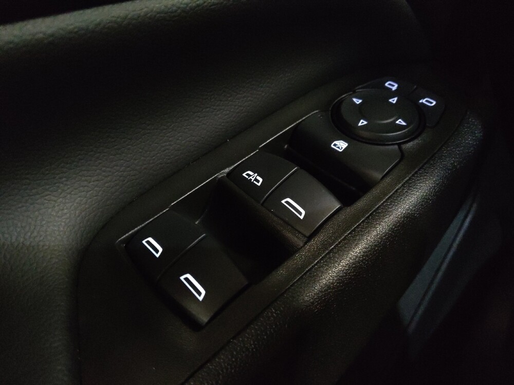 2022 Chevrolet Equinox in Orlando, FL 32808 - 18125745 27