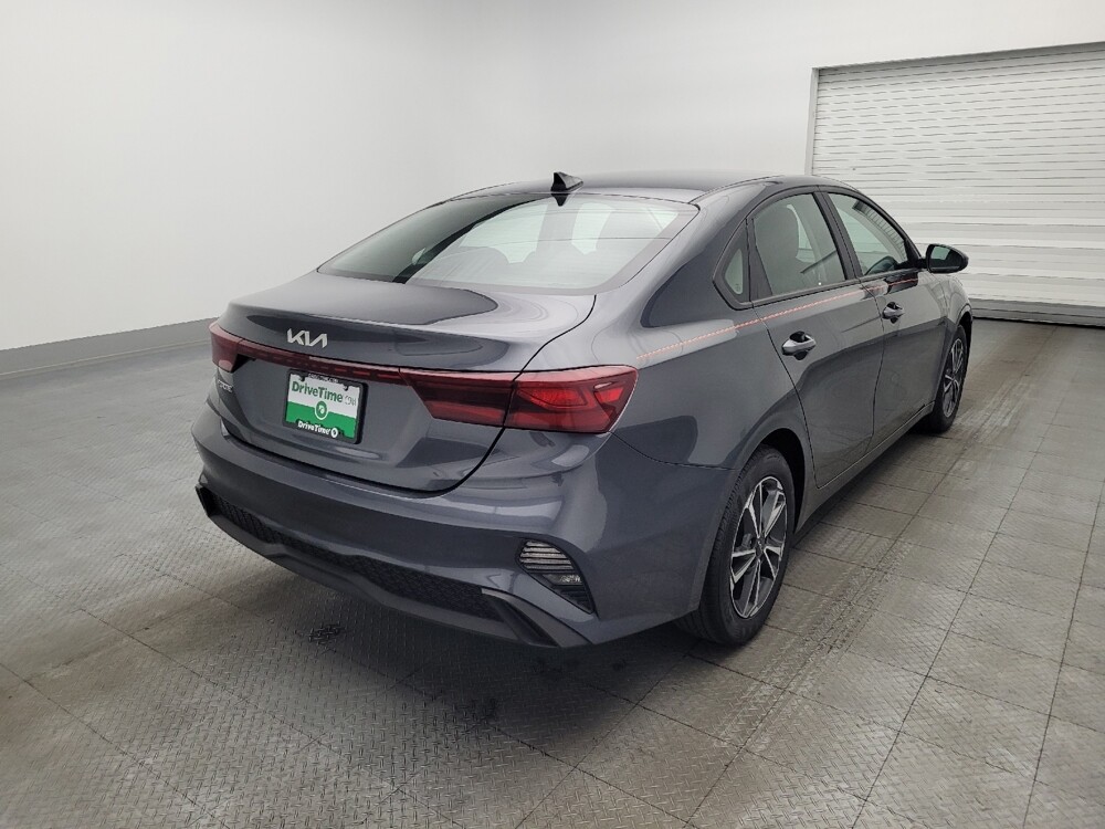 2024 Kia Forte in Jacksonville, FL 32225 - 18125749 9