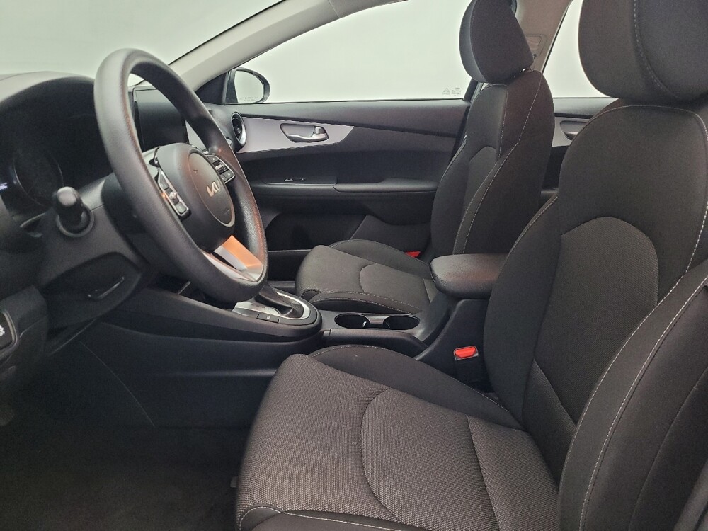 2024 Kia Forte in Jacksonville, FL 32225 - 18125749 17