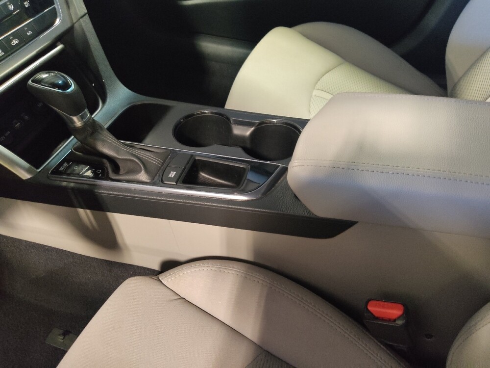 2017 Hyundai Sonata in Mobile, AL 36606 - 18125750 26