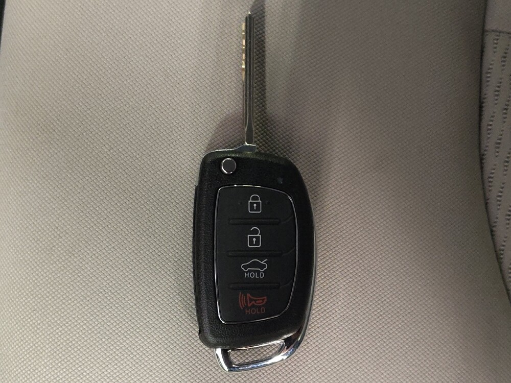 2017 Hyundai Sonata in Mobile, AL 36606 - 18125750 32