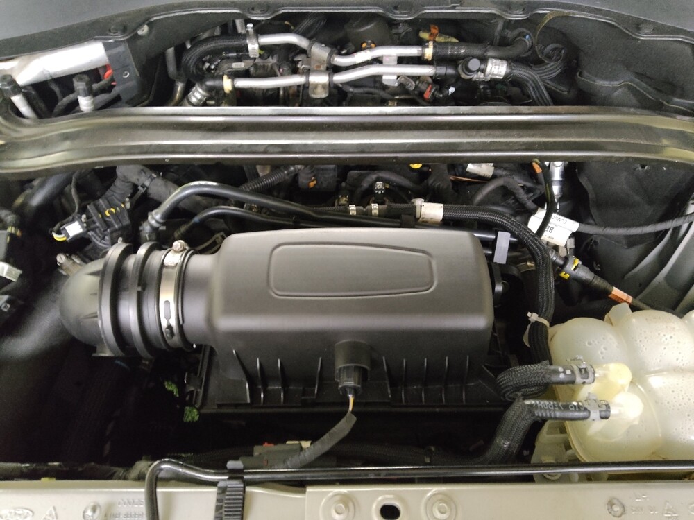 2021 Ford Explorer in Greensboro, NC 27407 - 18125757 30