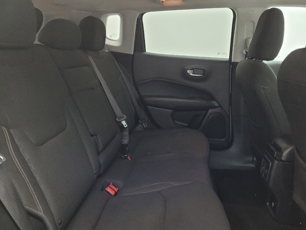 2018 Jeep Compass in Greenville, NC 27834 - 18125759 19