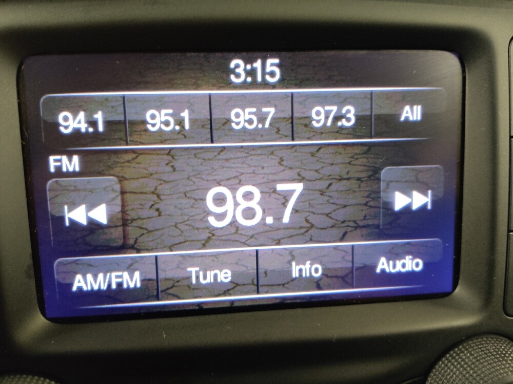 2018 Jeep Compass in Greenville, NC 27834 - 18125759 25