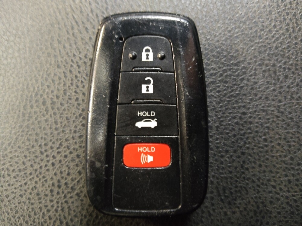 2018 Toyota Camry in Columbia, SC 29210 - 18125771 32