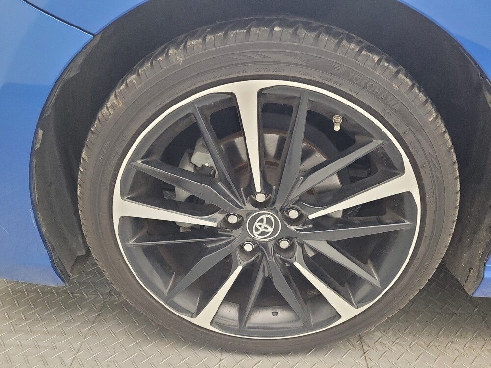 2018 Toyota Camry in Columbia, SC 29210 - 18125771 31