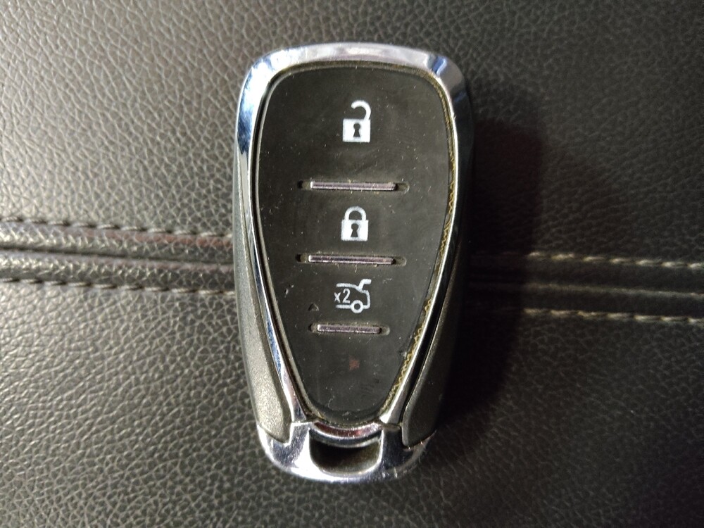 2022 Chevrolet Malibu in Winston-Salem, NC 27103 - 18125774 32