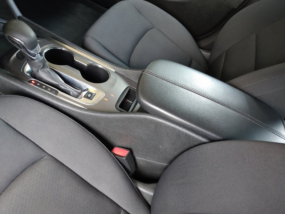 2022 Chevrolet Malibu in Winston-Salem, NC 27103 - 18125774 26