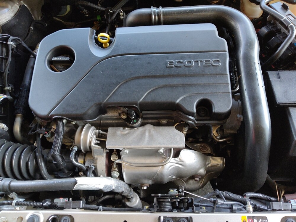 2022 Chevrolet Malibu in Winston-Salem, NC 27103 - 18125774 30