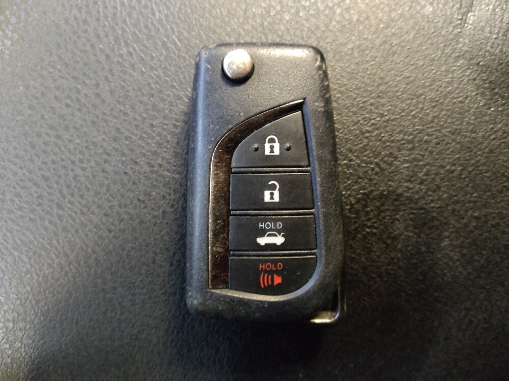 2021 Toyota Camry in Columbia, SC 29210 - 18125777 32