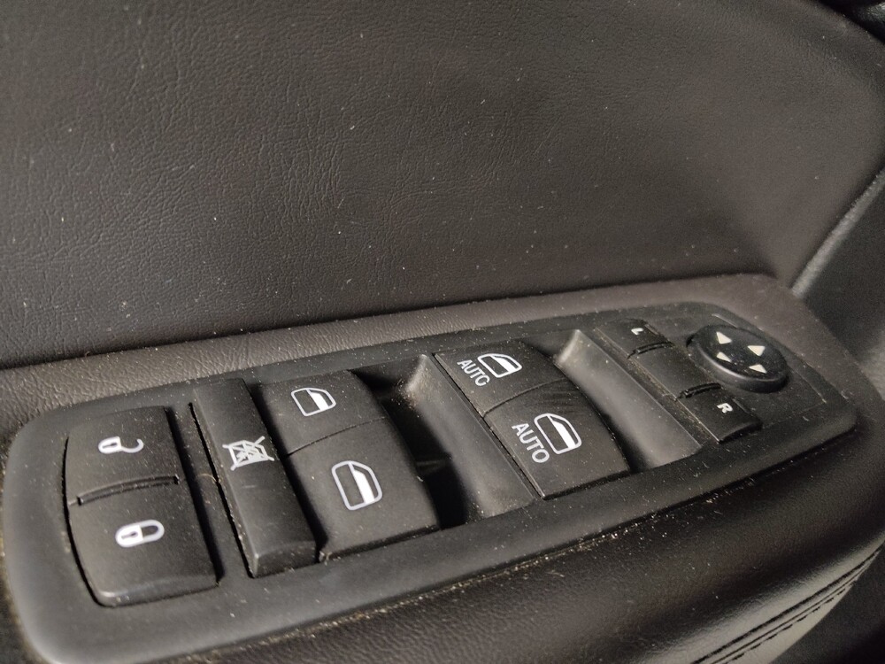 2015 Chrysler 200 in Columbia, SC 29210 - 18125793 27