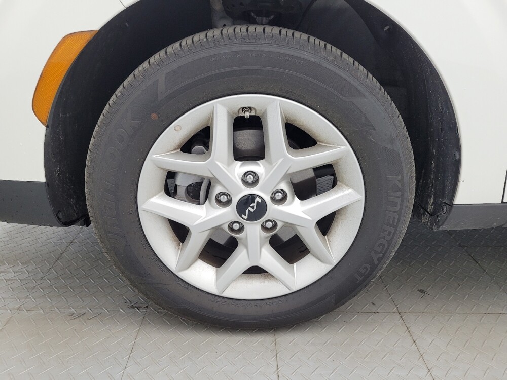 2025 Kia Soul in Charlotte, NC 28213 - 18125796 31