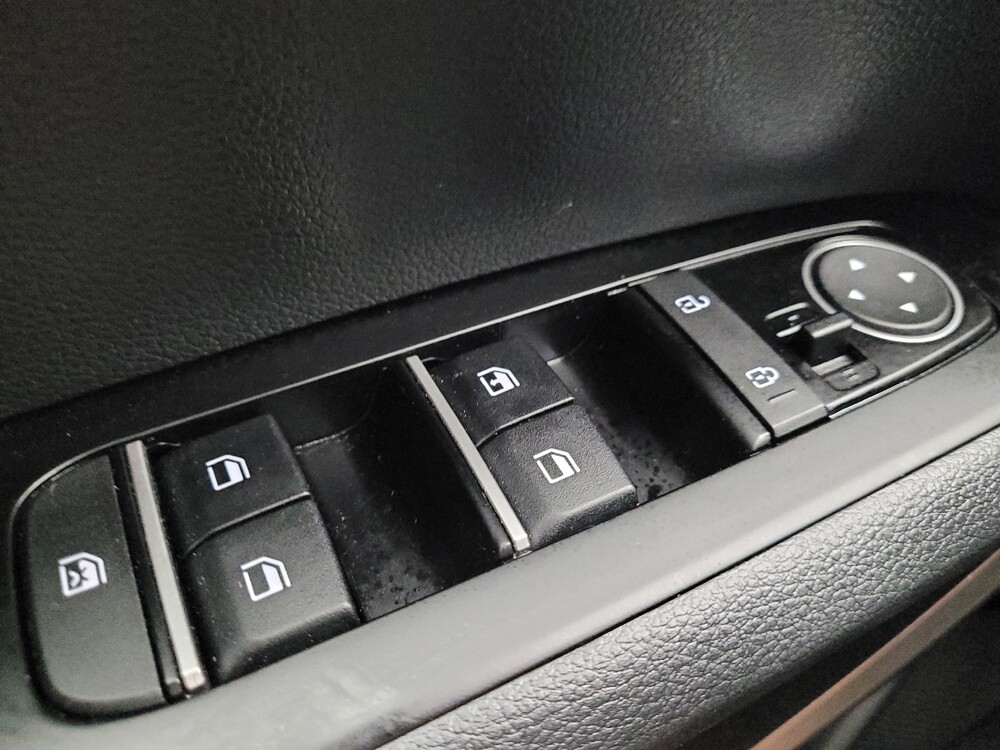 2025 Kia Soul in Fayetteville, NC 28304 - 18125798 27