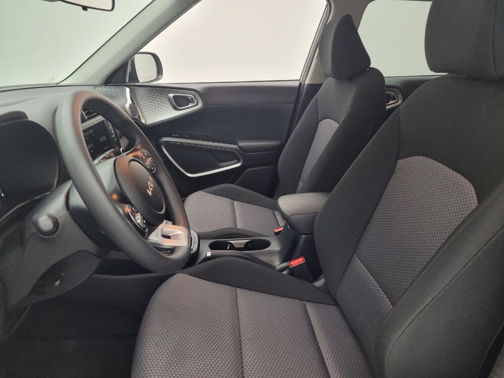 2025 Kia Soul in Fayetteville, NC 28304 - 18125798 17