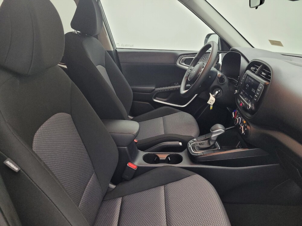2025 Kia Soul in Fayetteville, NC 28304 - 18125798 21