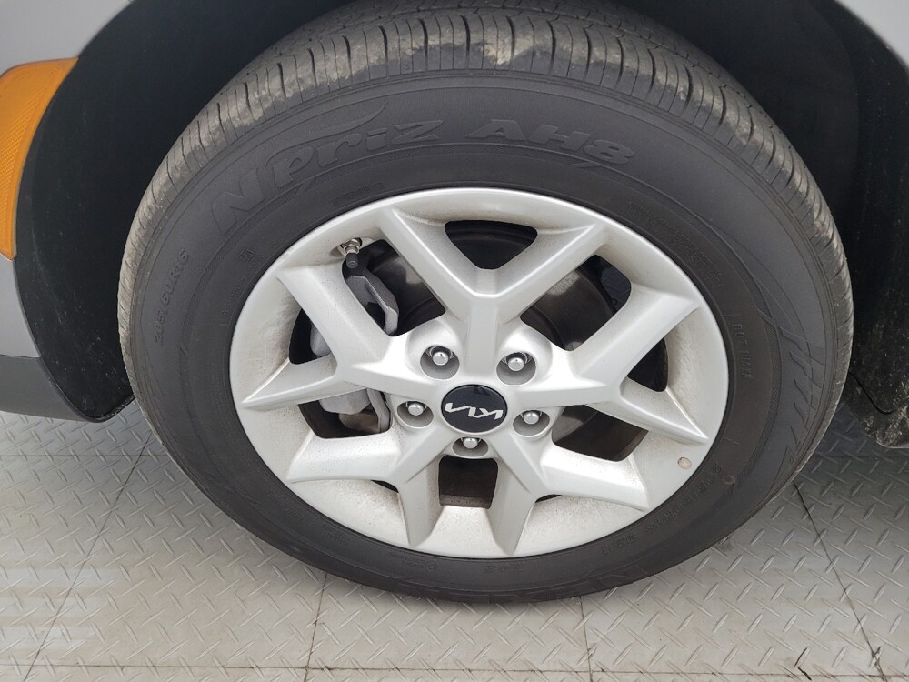 2025 Kia Soul in Fayetteville, NC 28304 - 18125798 31