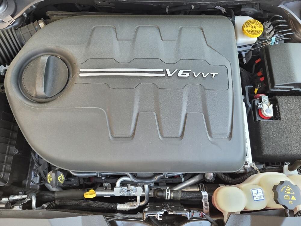 2020 Jeep Cherokee in Greenville, NC 27834 - 18125805 30