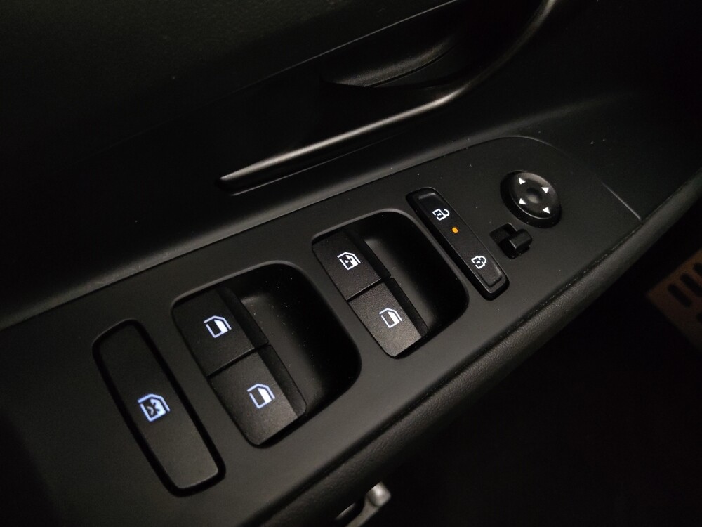 2025 Hyundai Elantra in Albuquerque, NM 87113 - 18125814 27