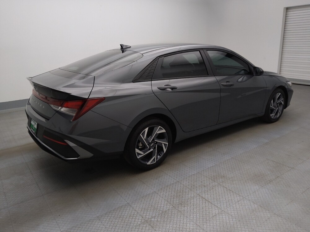 2025 Hyundai Elantra in Albuquerque, NM 87113 - 18125814 10