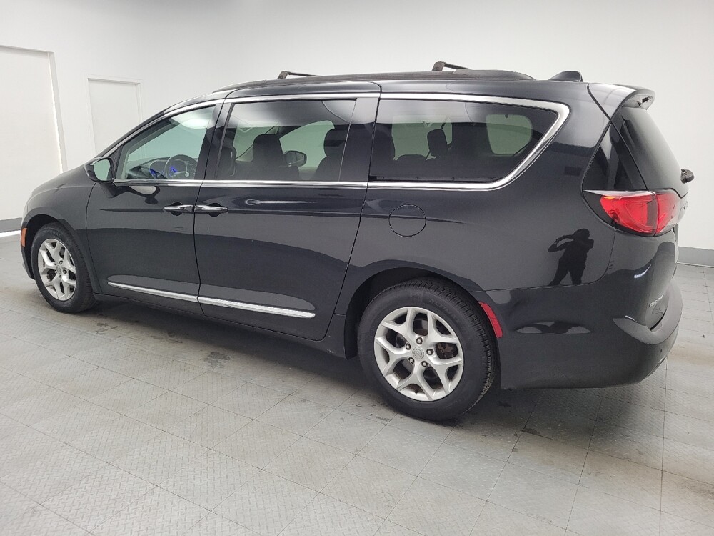 2017 Chrysler Pacifica in Memphis, TN 38115 - 18125821 3