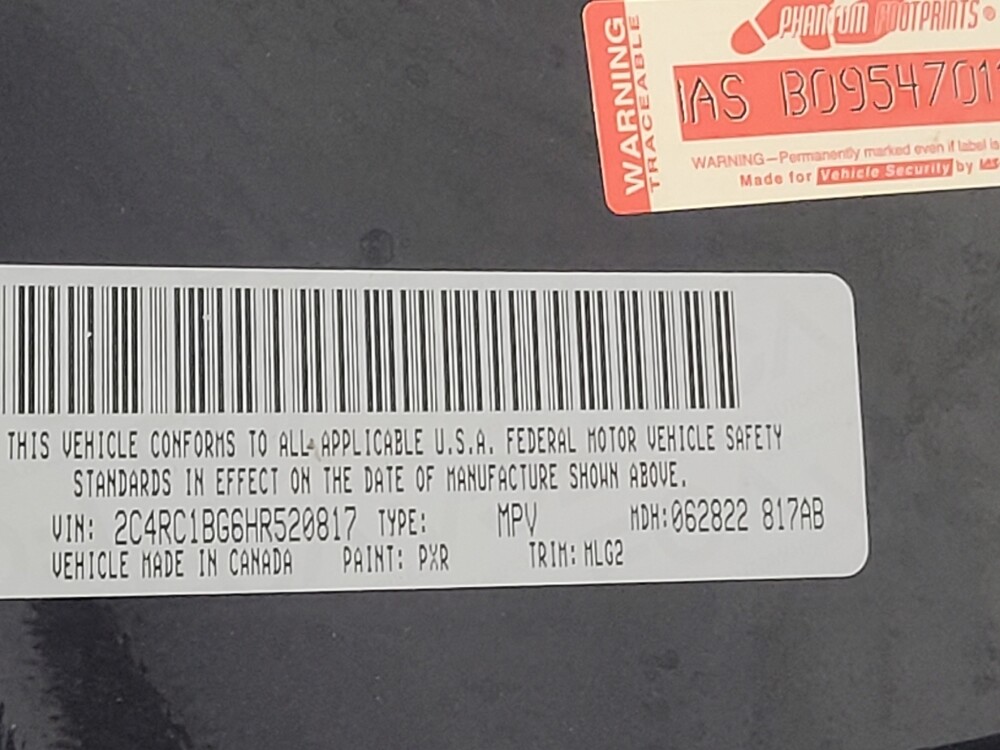 2017 Chrysler Pacifica in Memphis, TN 38115 - 18125821 33