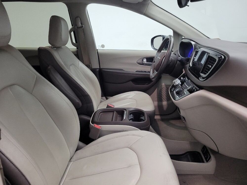 2017 Chrysler Pacifica in Memphis, TN 38115 - 18125821 21