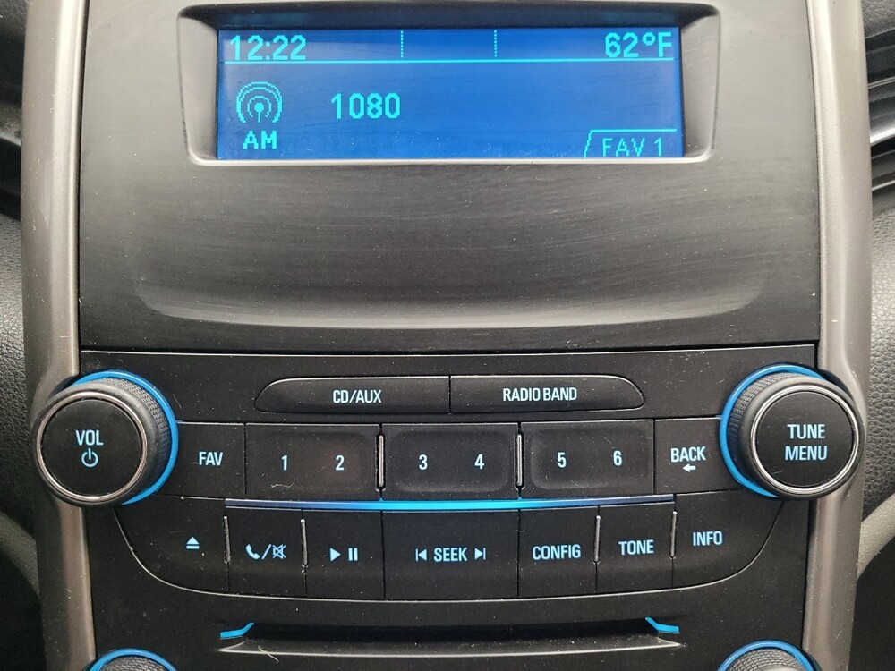 2015 Chevrolet Malibu in Memphis, TN 38115 - 18125822 25