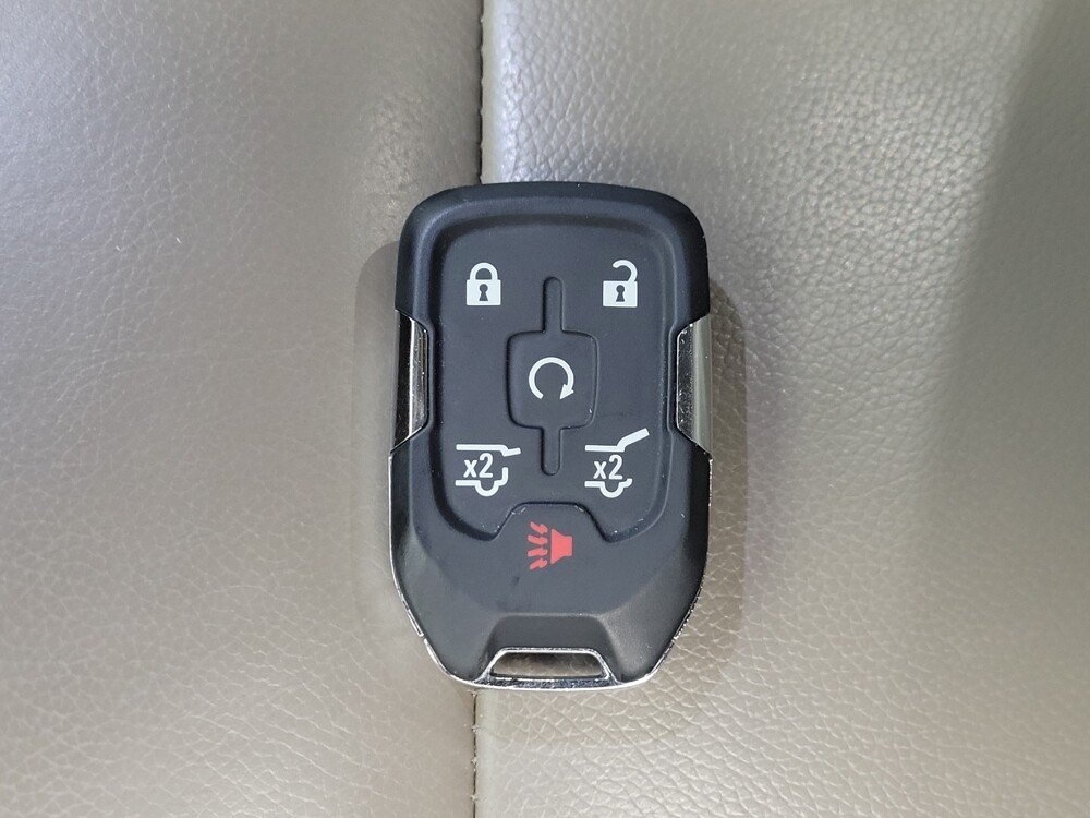 2018 Chevrolet Suburban in Huntsville, AL 35816 - 18125824 32