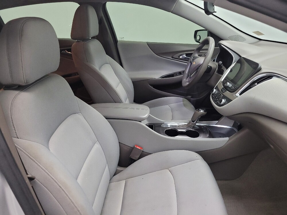 2020 Chevrolet Malibu in Huntsville, AL 35816 - 18125825 21