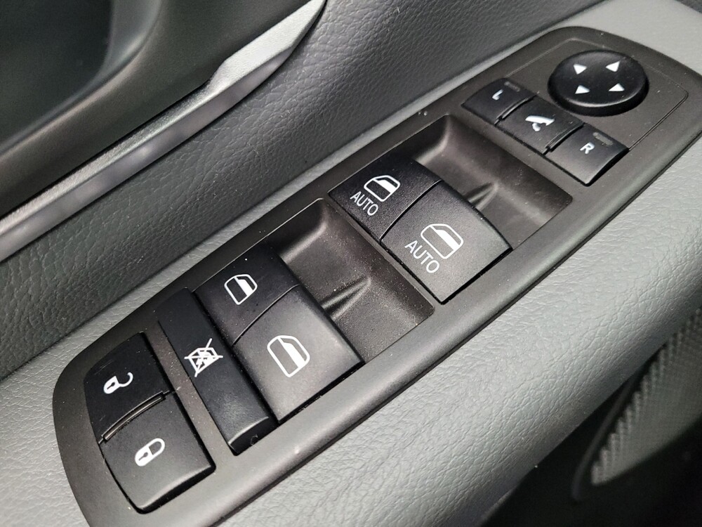 2021 RAM 1500 in Huntsville, AL 35816 - 18125830 27