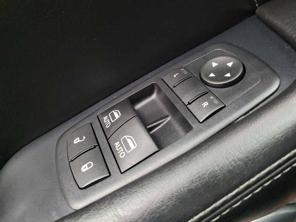 2016 Dodge Challenger in Memphis, TN 38115 - 18125833 27