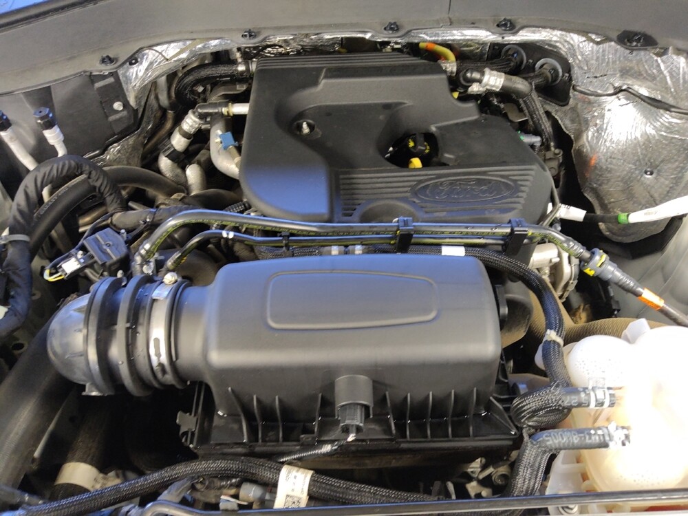 2020 Ford Explorer in Houston, TX 77074 - 18125838 30