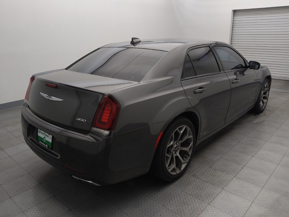 2018 Chrysler 300 in San Antonio, TX 78238 - 18125847 9