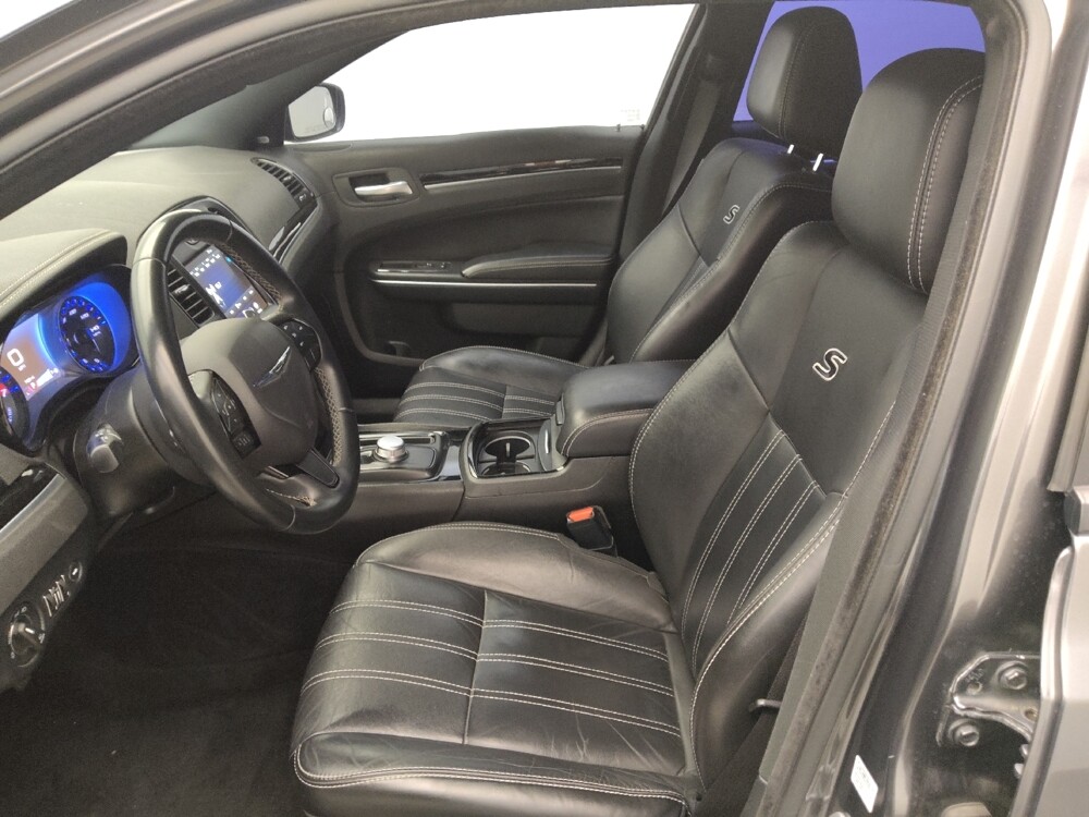 2018 Chrysler 300 in San Antonio, TX 78238 - 18125847 17