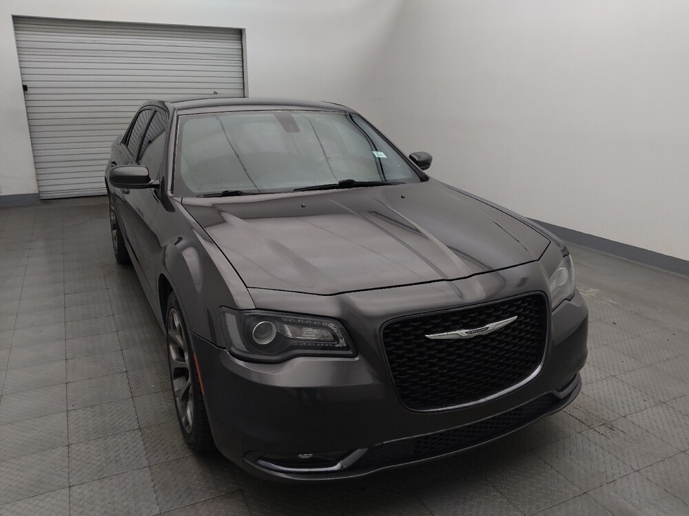 2018 Chrysler 300 in San Antonio, TX 78238 - 18125847 14