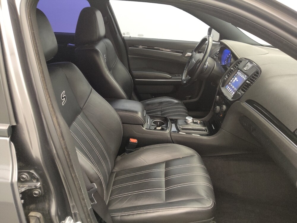 2018 Chrysler 300 in San Antonio, TX 78238 - 18125847 21