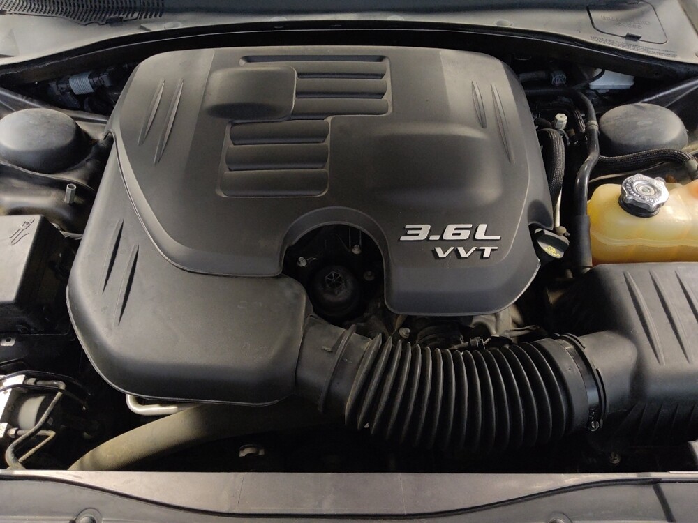 2018 Chrysler 300 in San Antonio, TX 78238 - 18125847 30