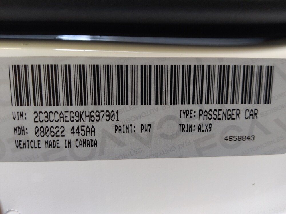 2019 Chrysler 300 in Houston, TX 77074 - 18125853 33