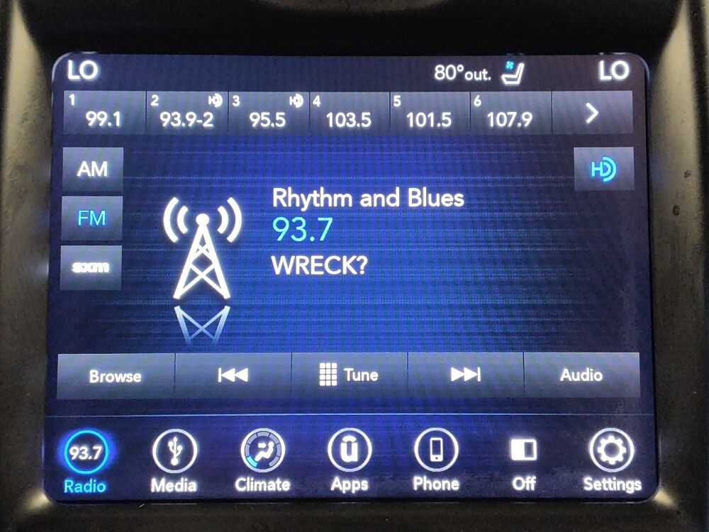 2019 Chrysler 300 in Houston, TX 77074 - 18125853 25