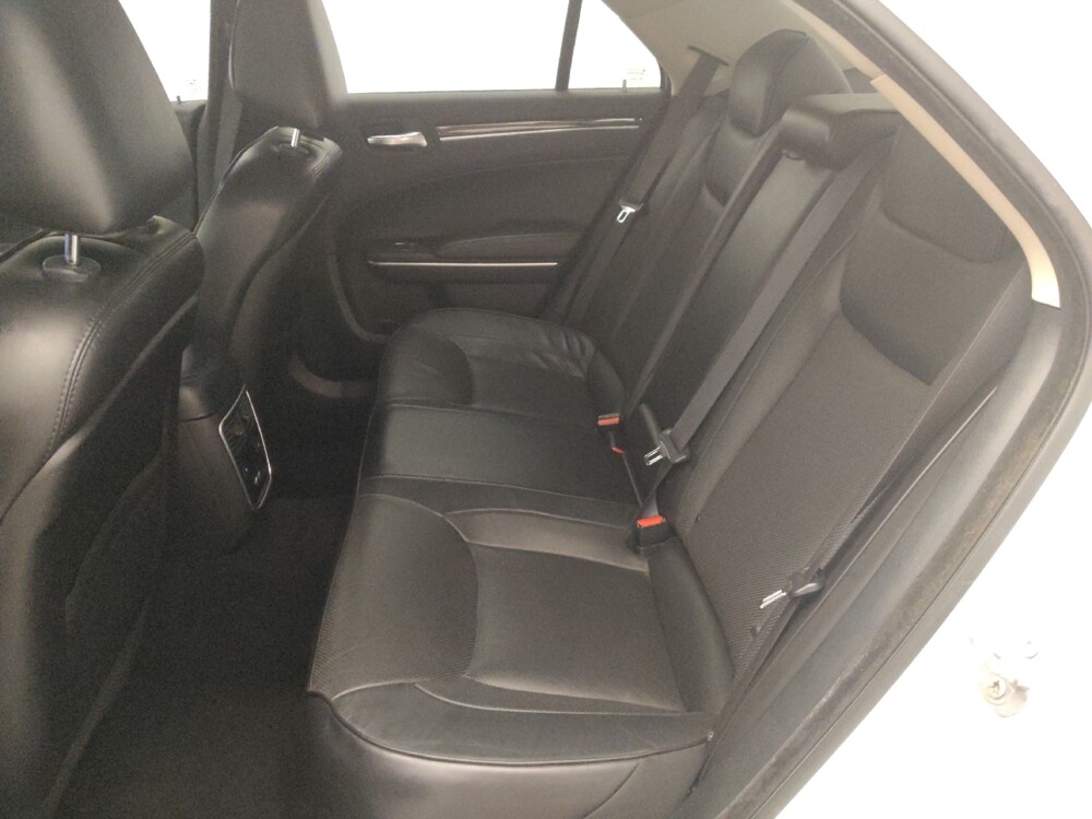 2019 Chrysler 300 in Houston, TX 77074 - 18125853 18