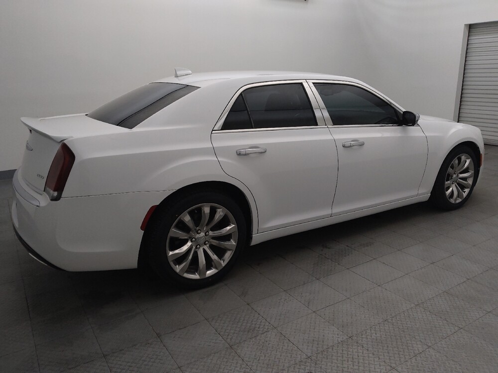 2019 Chrysler 300 in Houston, TX 77074 - 18125853 10
