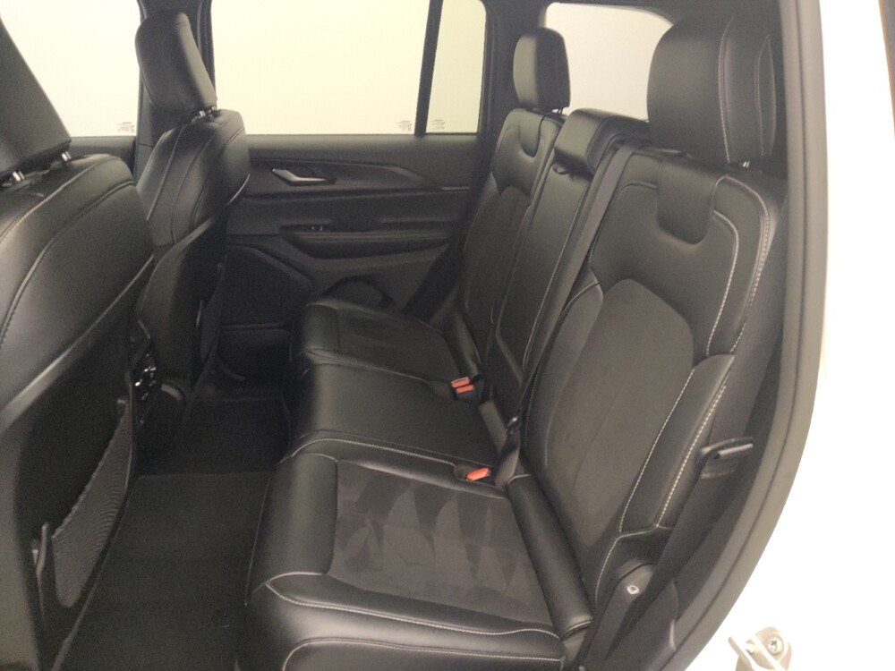 2023 Jeep Grand Cherokee in Houston, TX 77074 - 18125870 18