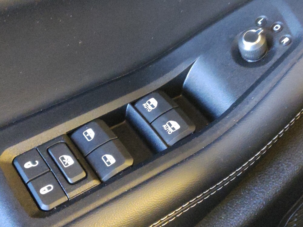 2023 Jeep Grand Cherokee in Houston, TX 77074 - 18125870 27