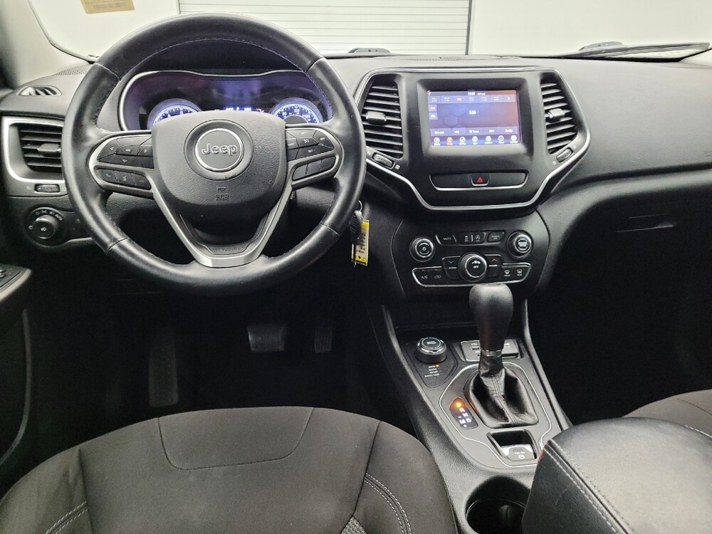 2019 Jeep Cherokee in Columbus, OH 43228 - 18125872 22