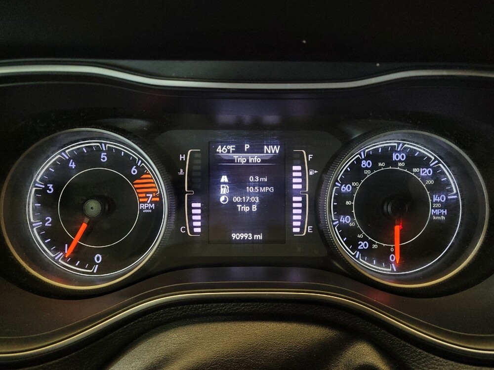 2019 Jeep Cherokee in Columbus, OH 43228 - 18125872 23