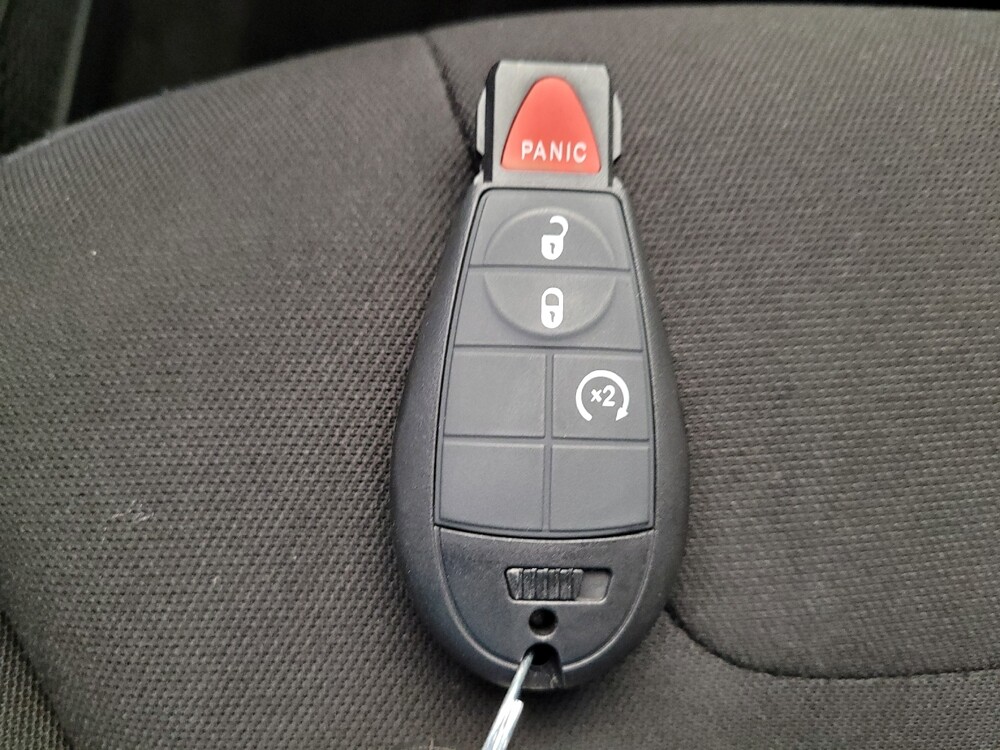 2019 Jeep Cherokee in Columbus, OH 43228 - 18125872 32