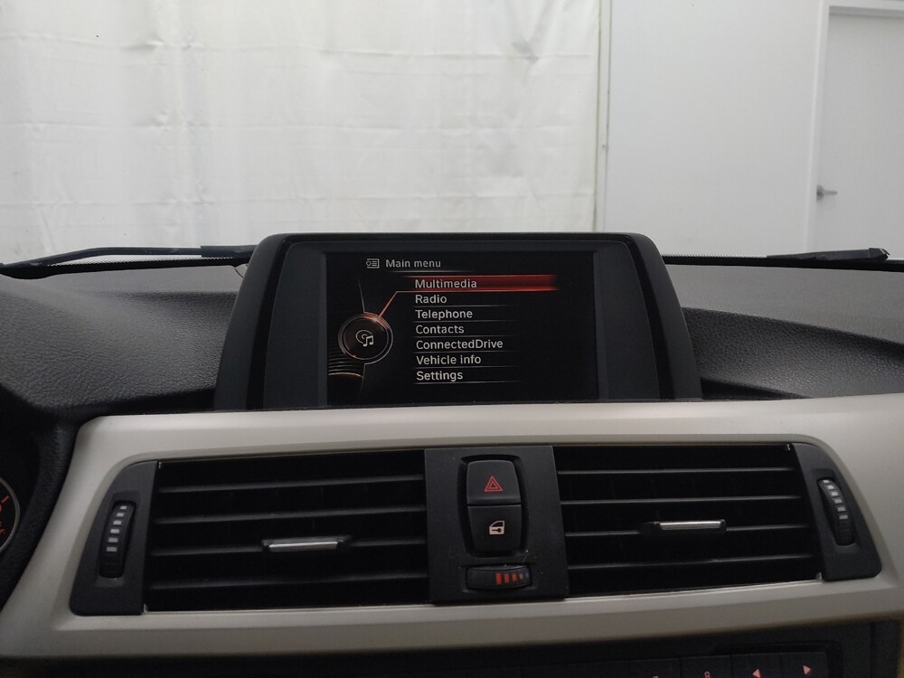 2015 BMW 320i in St. Louis, MO 63136 - 18125875 25