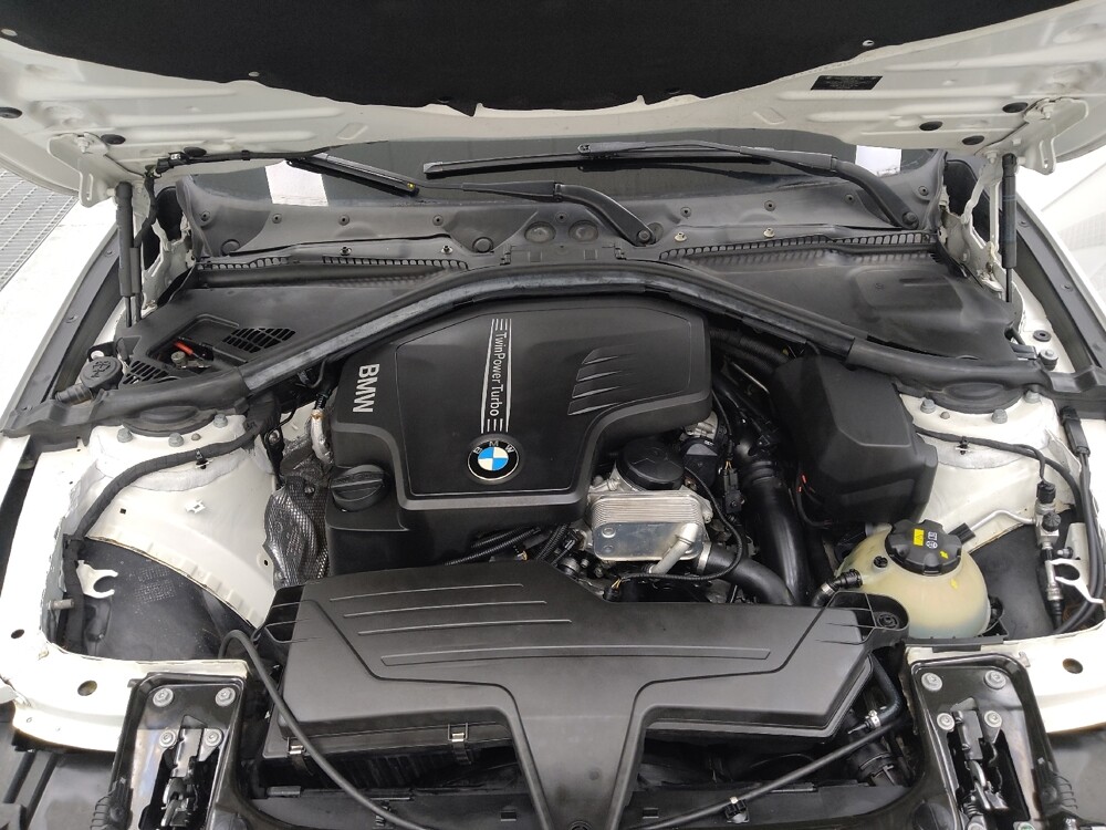 2015 BMW 320i in St. Louis, MO 63136 - 18125875 30