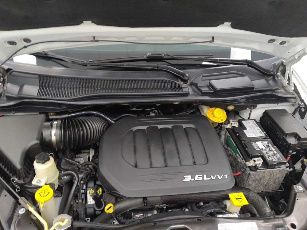 2017 Dodge Grand Caravan in St. Louis, MO 63136 - 18125880 30